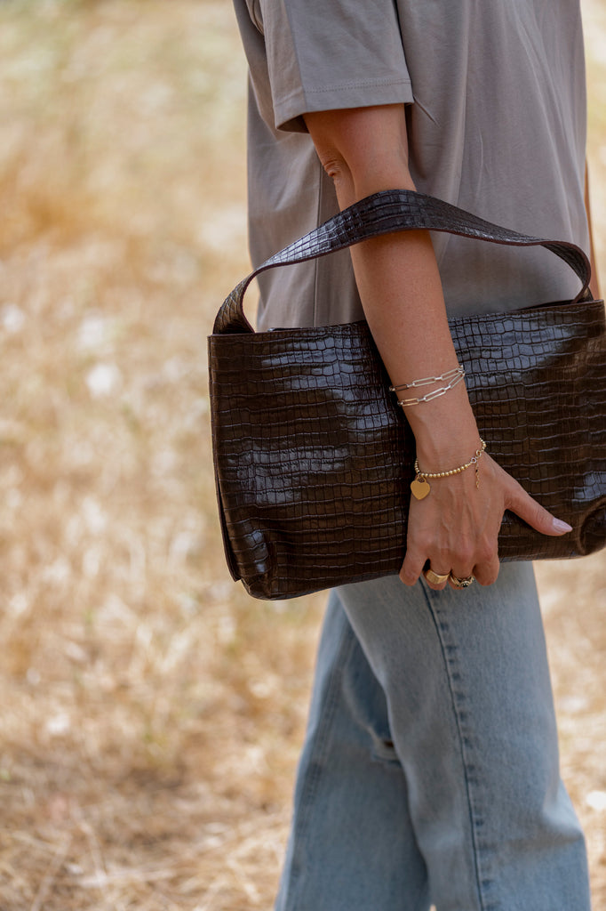 Venus bag brown textured leather