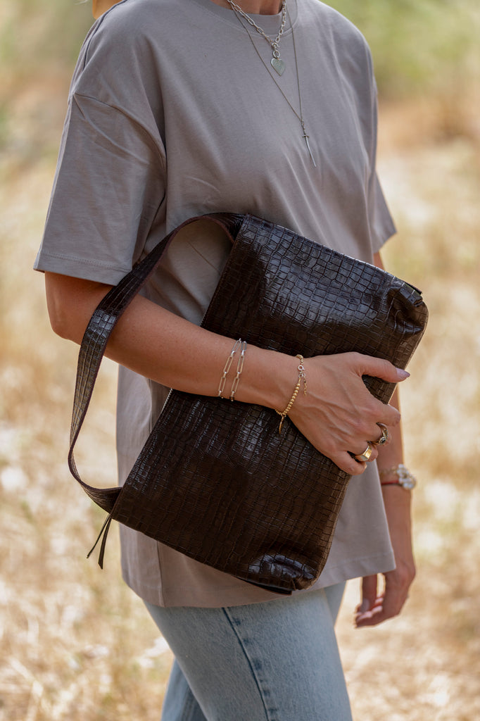 Venus bag brown textured leather