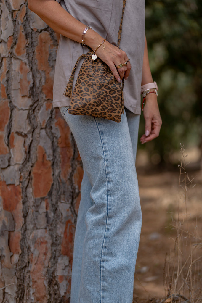 Phone bag leopard leather