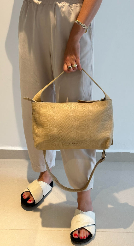 Venus bag sand leather with textured finish