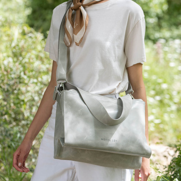 【mnem】Mamel shoulder bag MIMI Large shoulder bag Grey Leather – MeitaLev