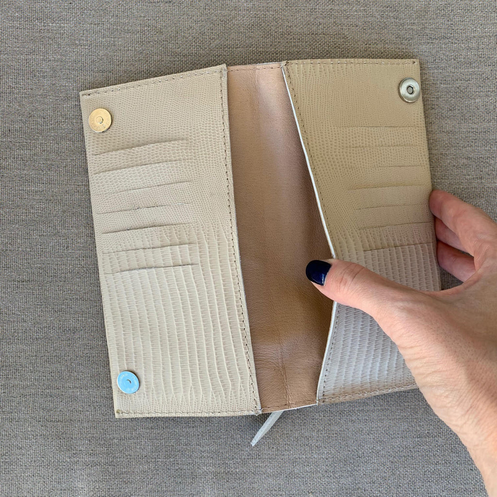 Classic wallet Cream Textured leather